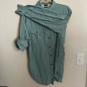 The North Face Shirt Women’s Size M-M Great for Camping, Hiking, Lake, etc.